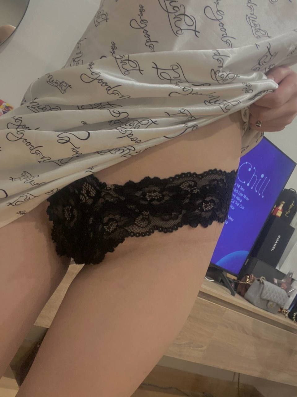 Married Japanese masseuse with a near perfect body her husband cares little about offers secret full relaxation services to lucky customers culminating in going all the way and then some