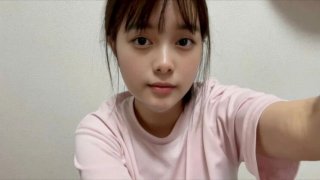 Japanese college babe masturbates after seeing swimmer s big dick